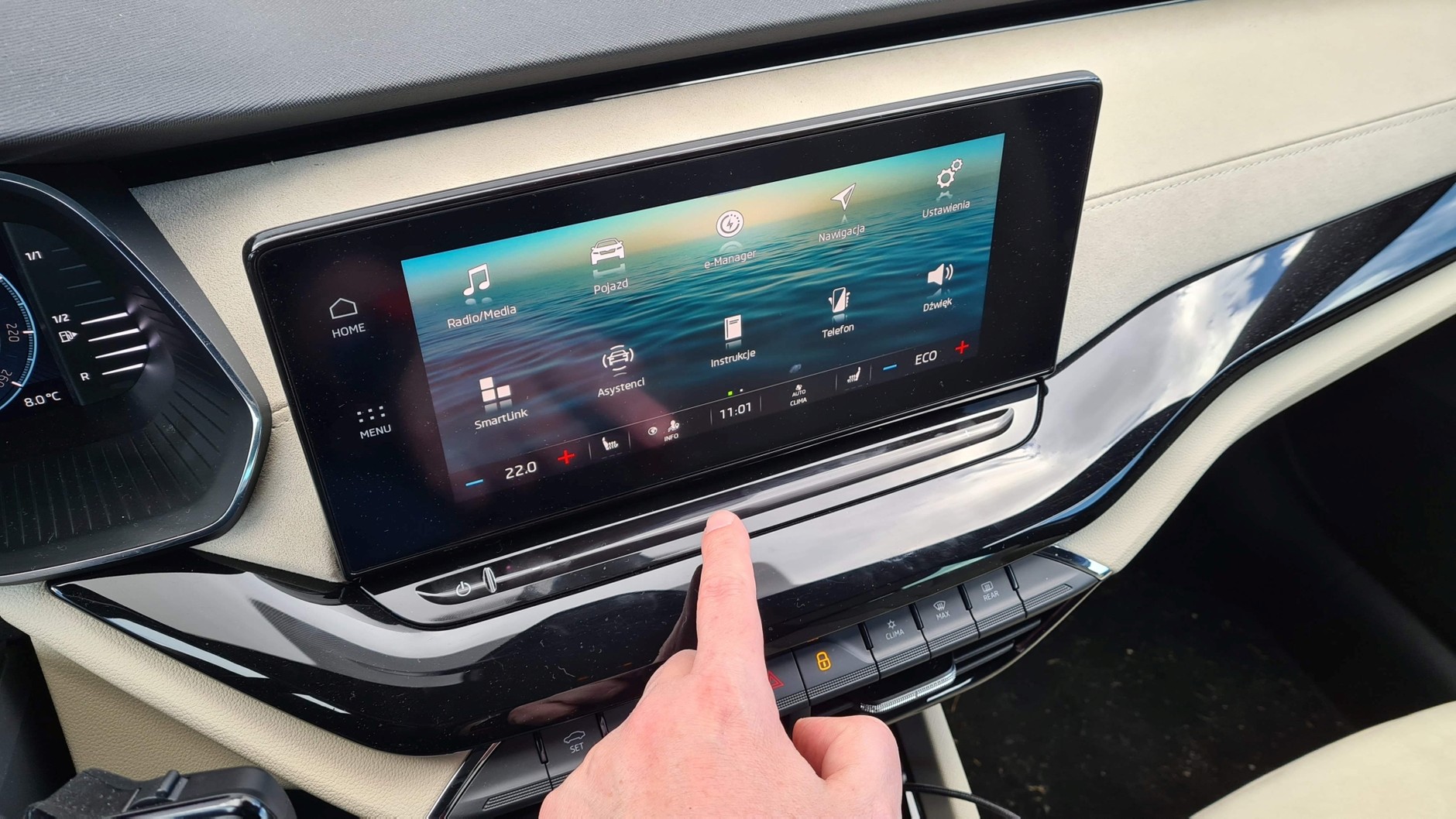 Skoda Octavia - pasek dotykowy