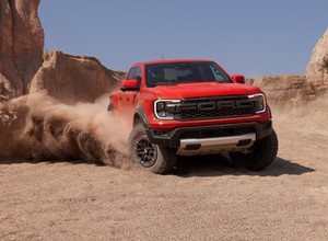 Nowy Ford Ranger Raptor - terenowa bestia w starym, dobrym stylu