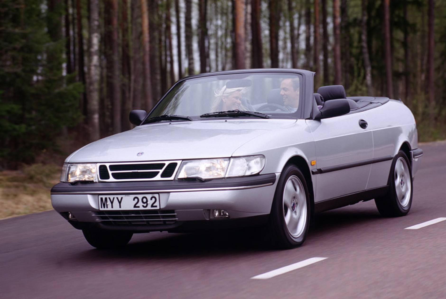 Saab 900 – historia szwedzkiego luksusu