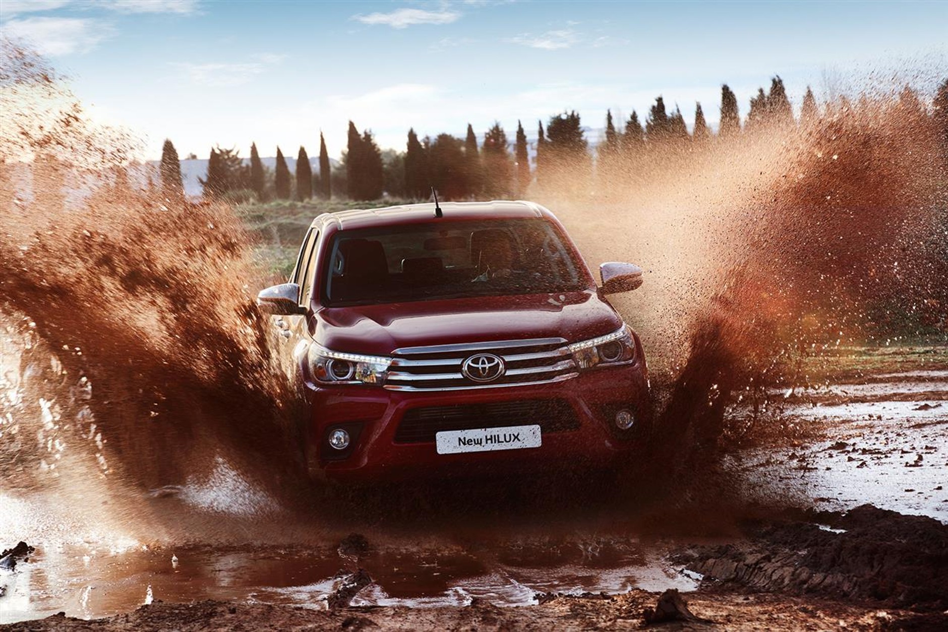 Toyota Hilux: recepta na niezniszczalność
