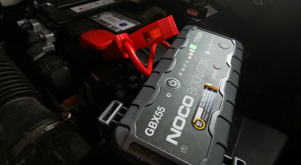 Powerbank rozruchowy: odpalisz auto, doładujesz telefon