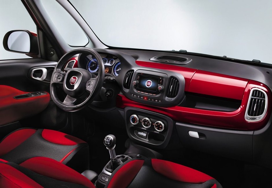 Fiat 500L debiutuje w Polsce