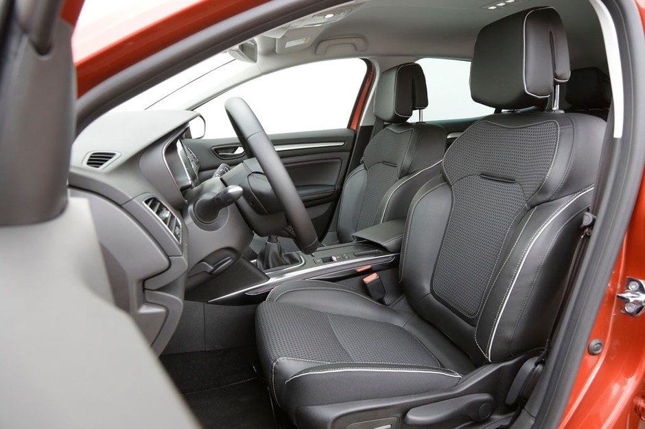 Renault Megane Energy TCe 130 - więcej gadżetów niż samochodu