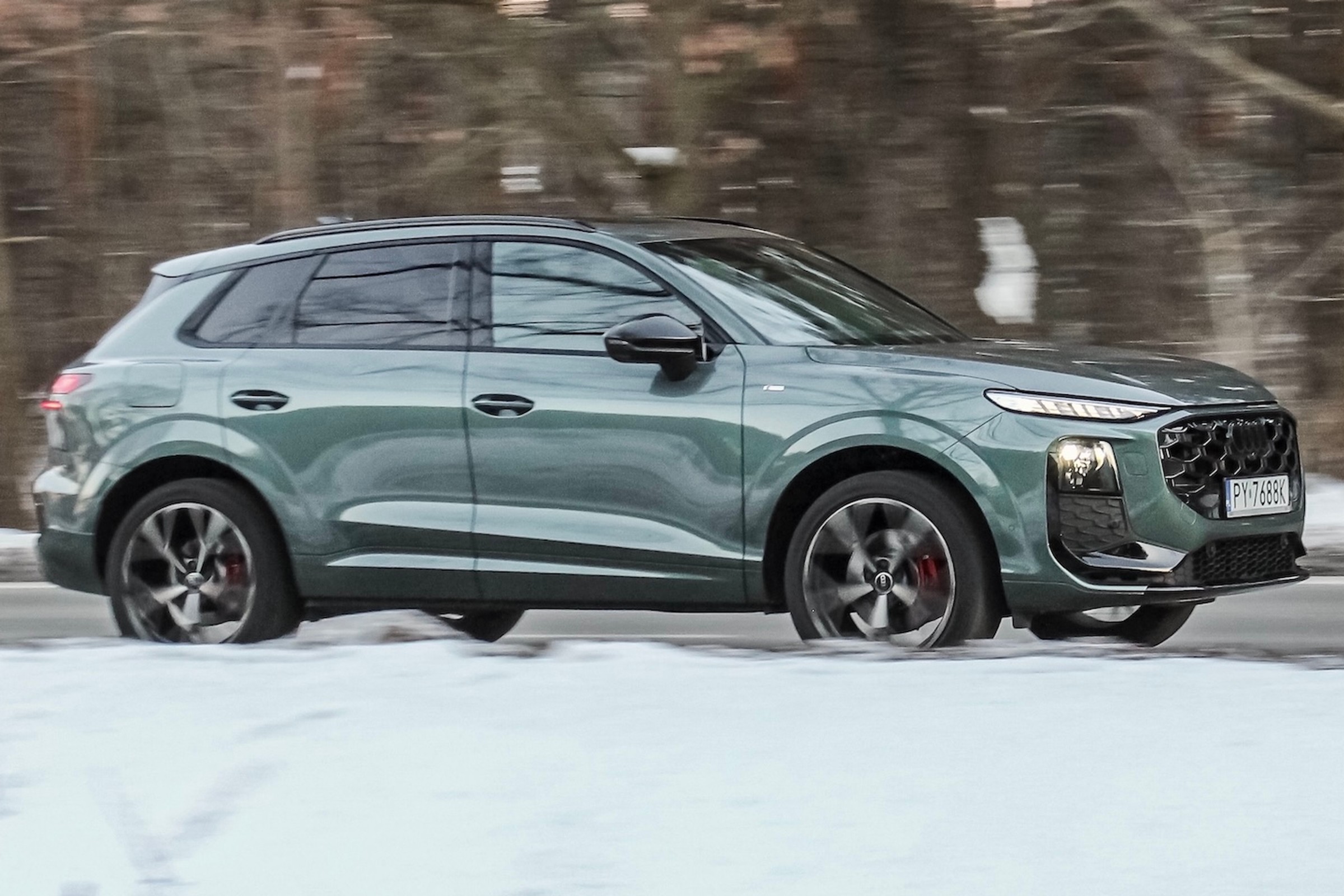 Jeździłem nowym Audi Q3 z topowym benzyniakiem. Wrażenie robi nie tylko auto, ale i końcowy rachunek