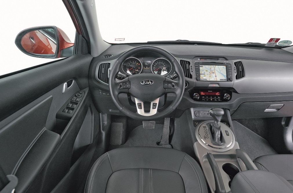 Na początku lat 2000. Koreańczycy nauczyli się robić auta podobające się w Europie, ale wyposażenie jeszcze miało braki