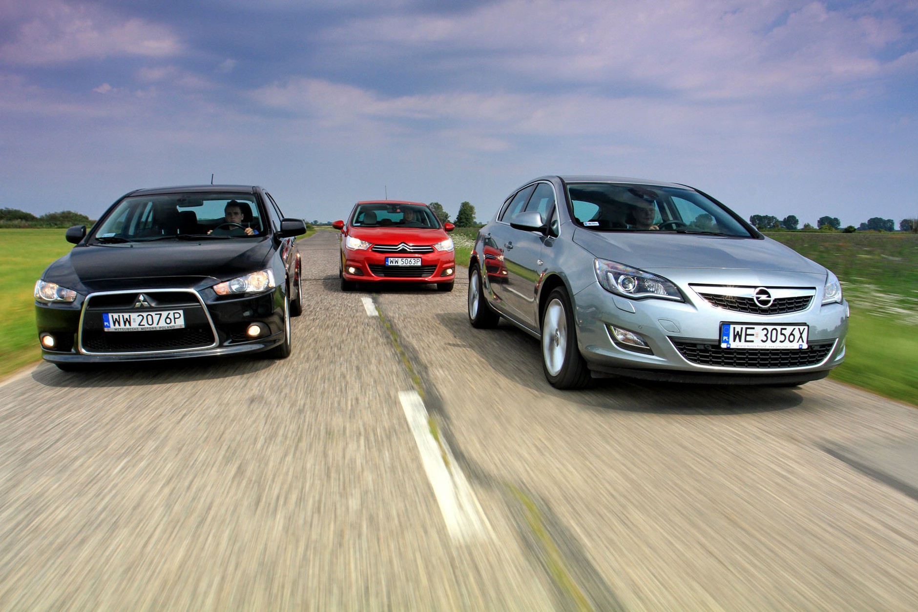 Mitsubishi Lancer kontra Opel Astra i Citroen C4 - który używany kompakt będzie lepszym wyborem?