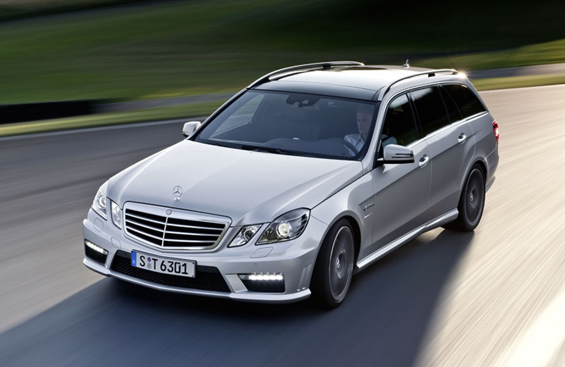 IAA Frankfurt 2009: Mercedes-Benz E 63 AMG T – pierwsze wrażenia, fotogaleria