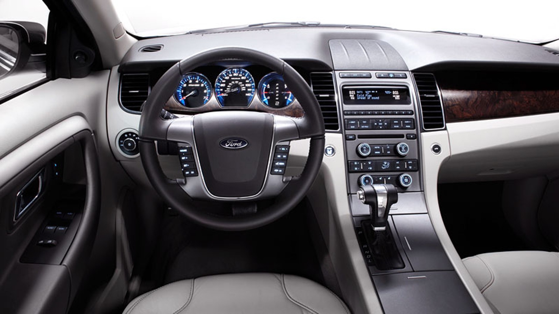 Detroit 2009: Ford Taurus 2010, czyli młot na Hondę i Toyotę