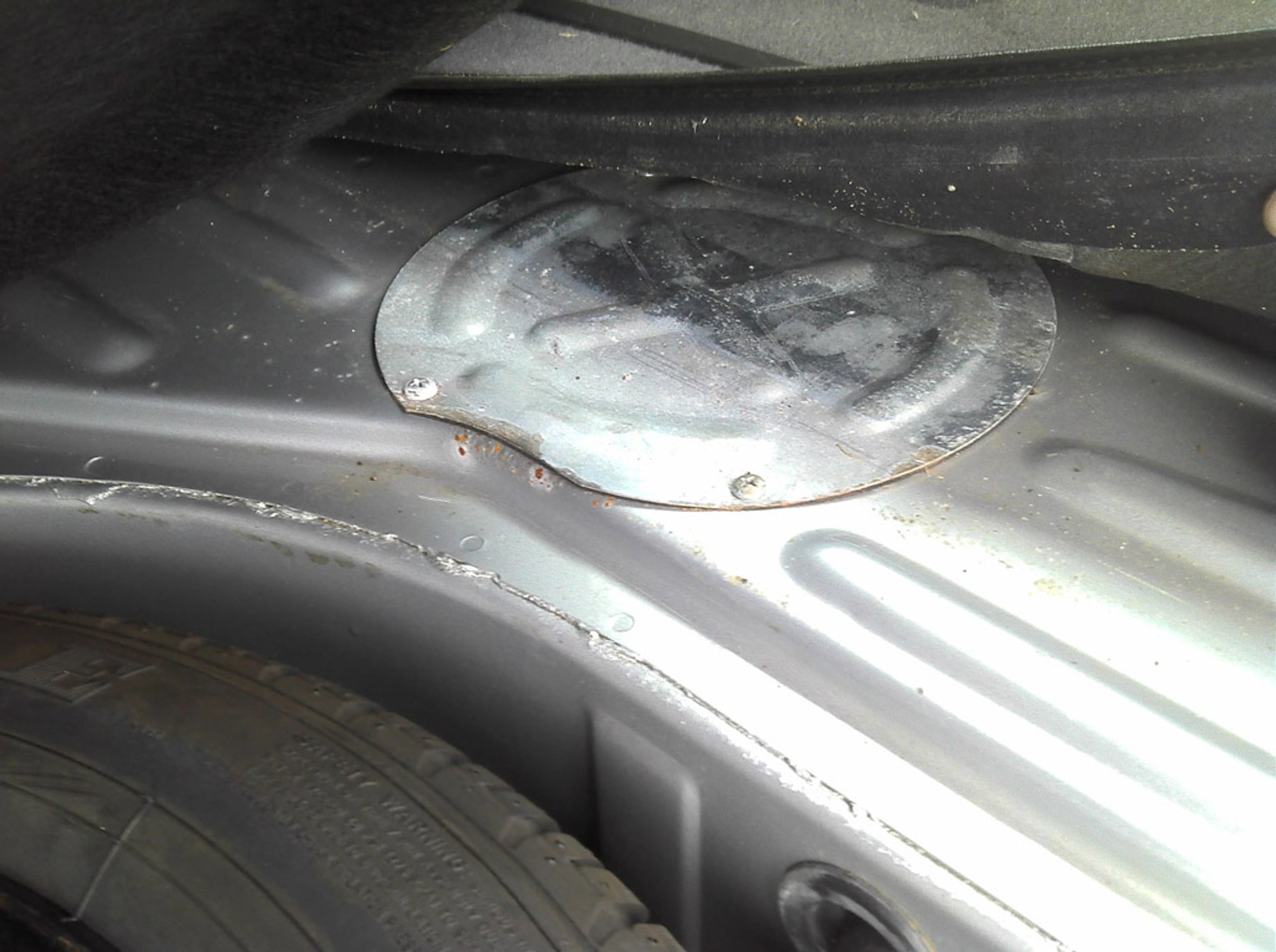 Szukamy auta z ogłoszenia: Opel Omega bez rdzy i nadwozia