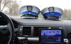  Policjanci zatrzymali go za 111 km na godz. w terenie zabudowanym