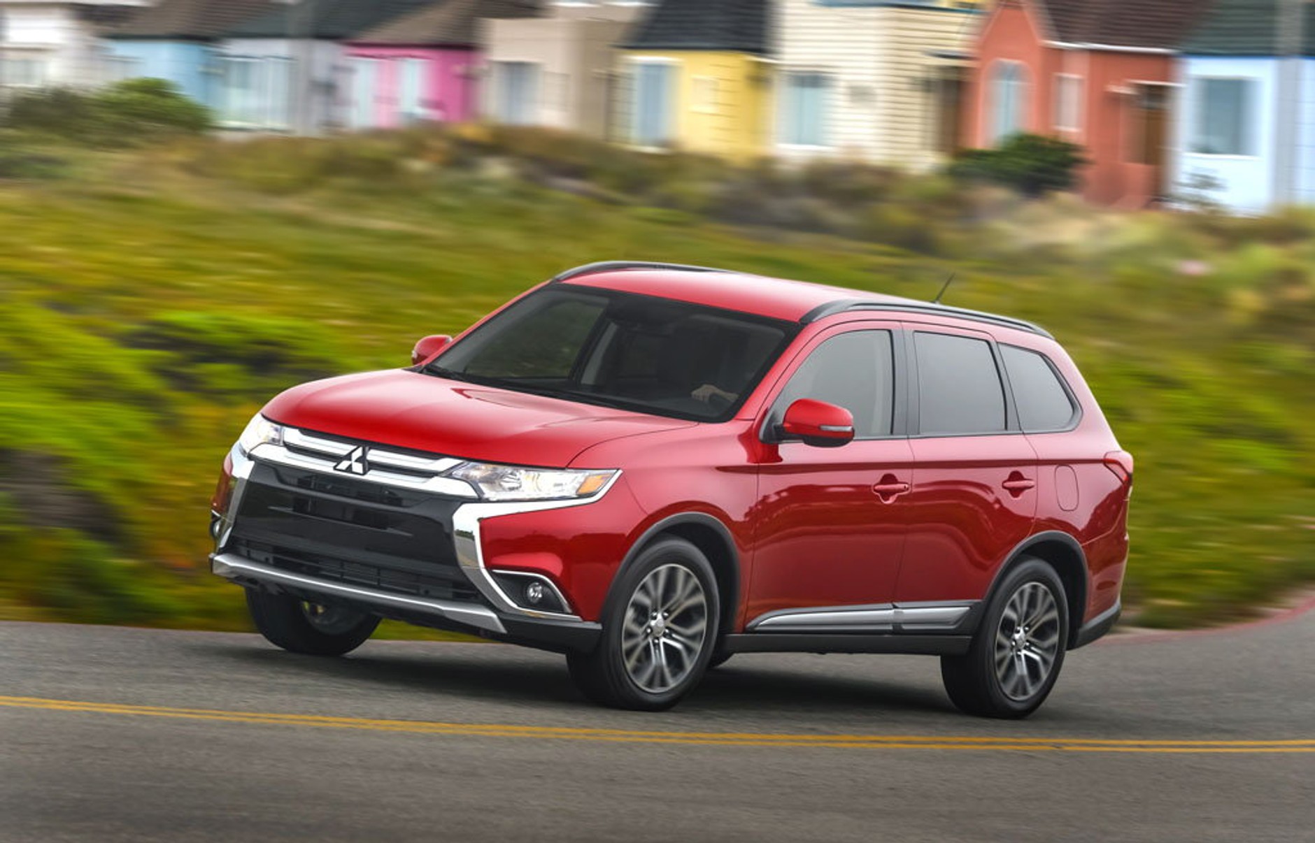 Nowe Mitsubishi Outlander - więcej niż lifting