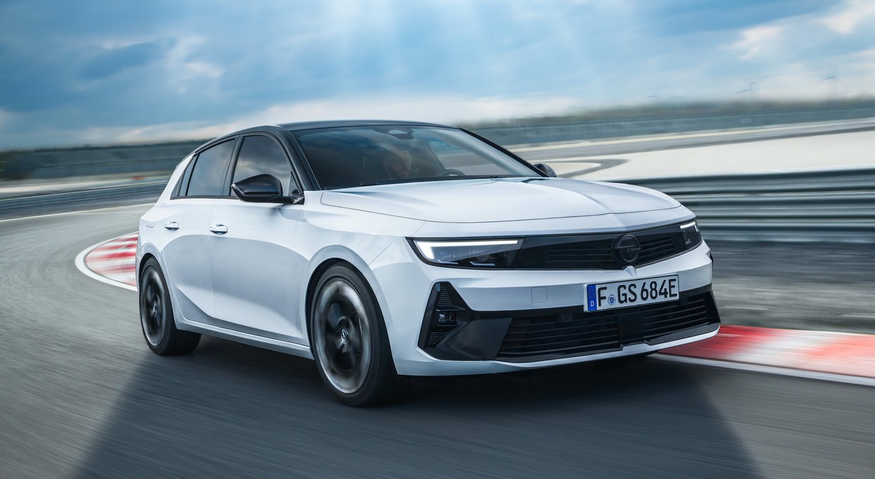 Opel Astra GSe – elektryfikacja na sportowo
