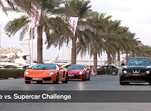 Nissan Juke-R kontra supersamochody (wideo)