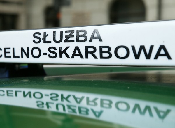 KAS kontrolowała komisy samochodowe; zapłacono prawie 6,5 mln zł zaległych podatków