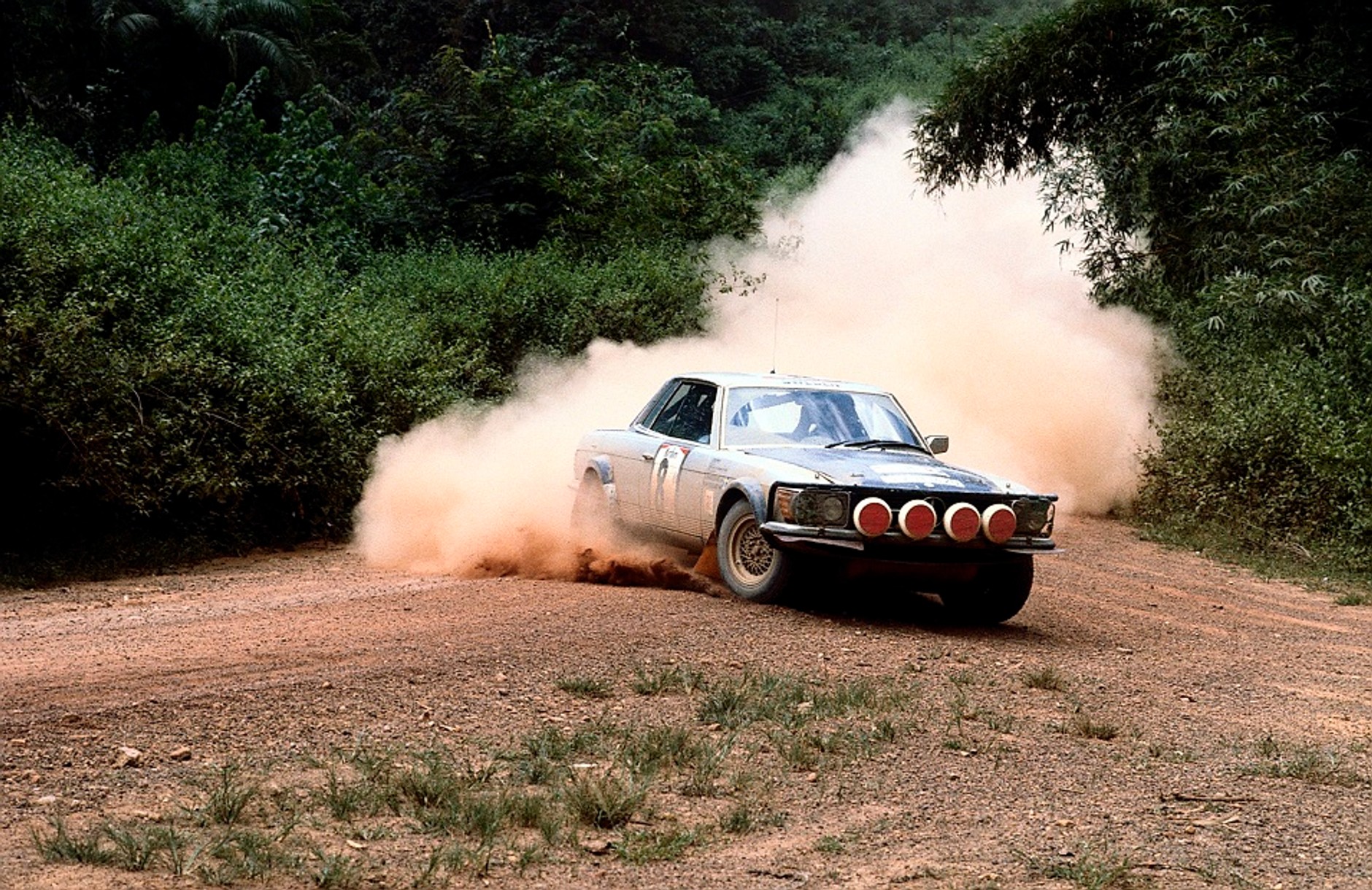 Rajdowy Mercedes 500 SLC (C 107, 1980)