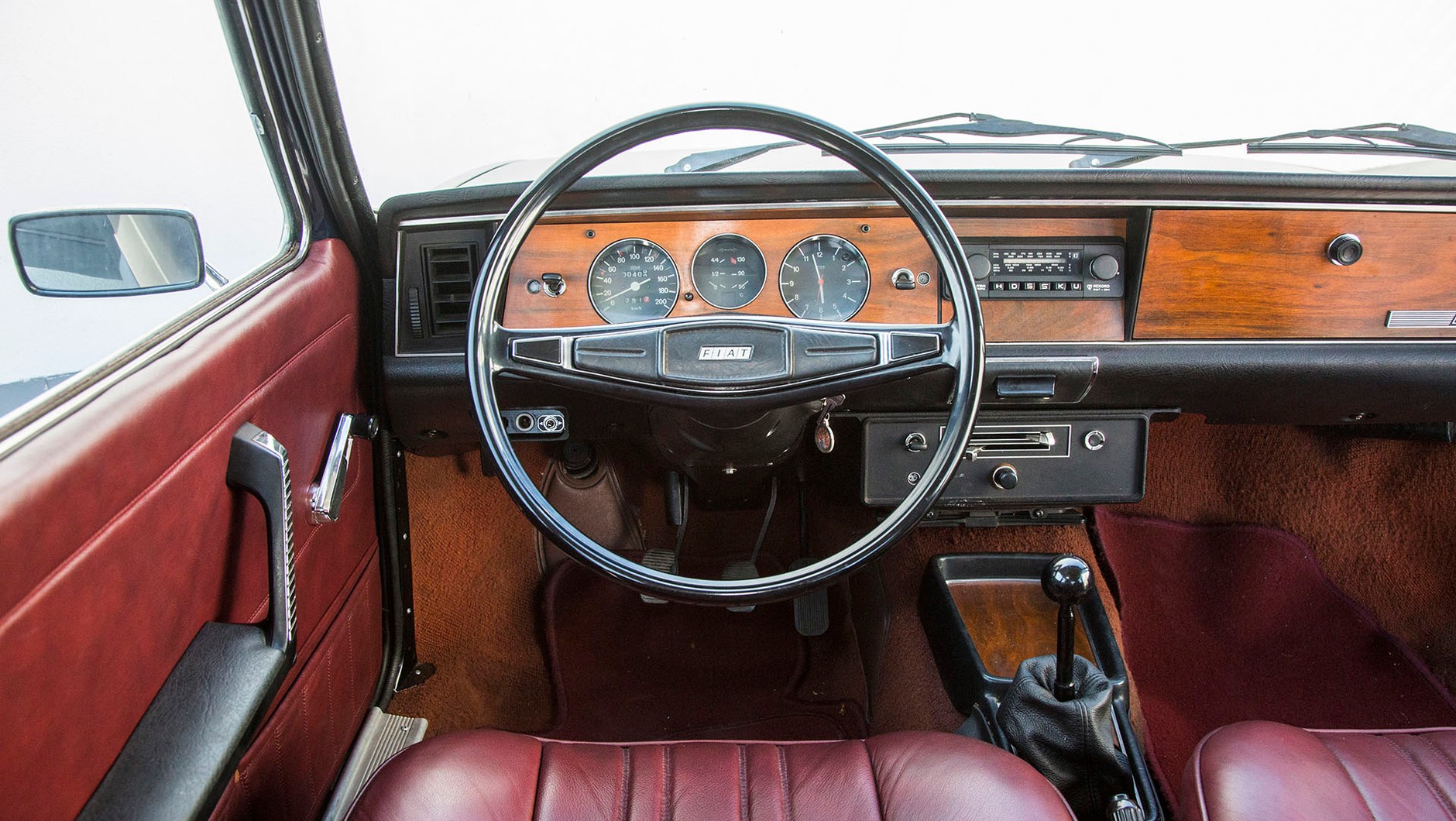 Polski Fiat 132p - dla towarzyszy i prywaciarzy
