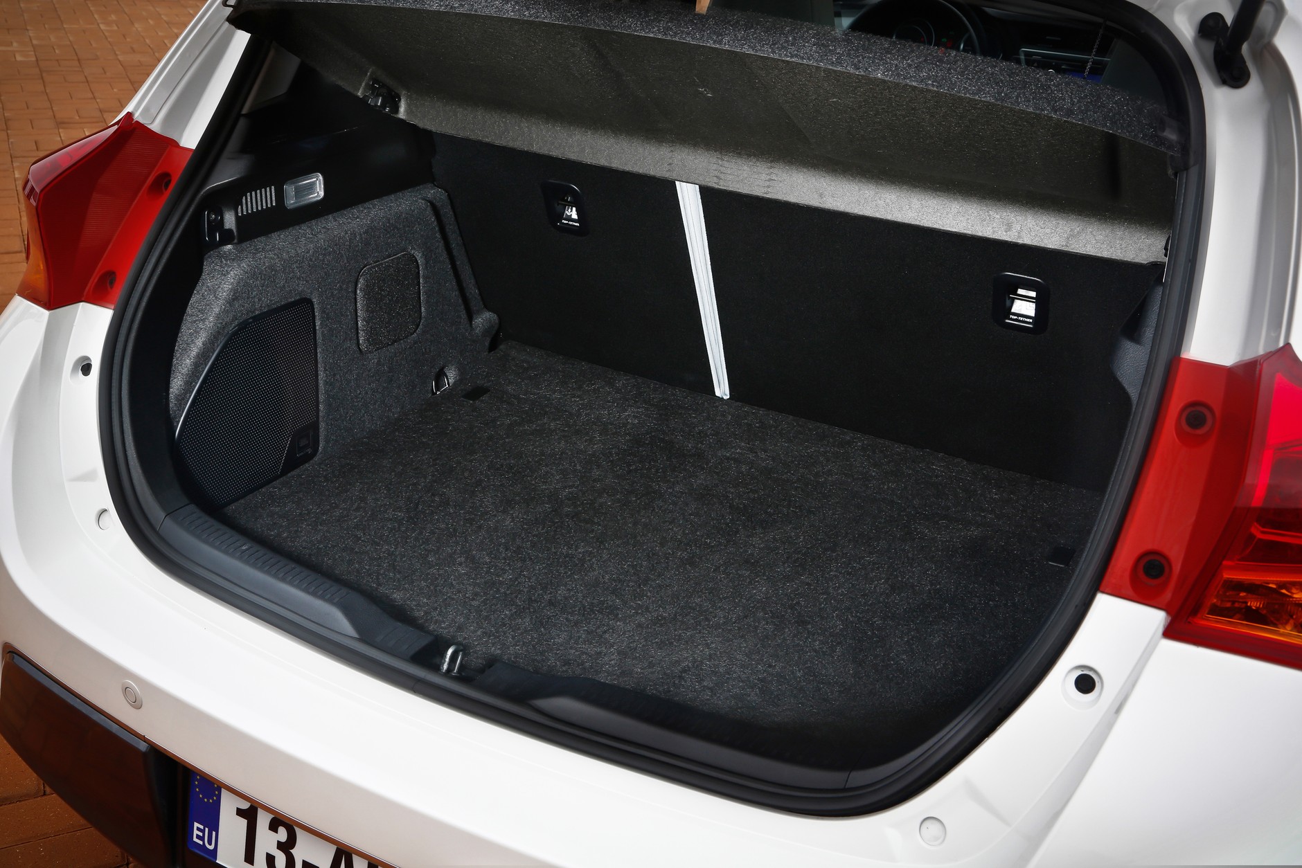 Nowa hybrydowa Toyota Auris już w Polsce