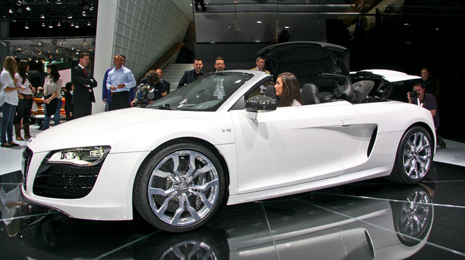 Audi R8 Spyder: V10 quattro inaczej