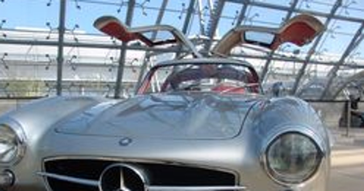 Mercedes: entuzjaści starych samochodów spotkają się w Lesznie