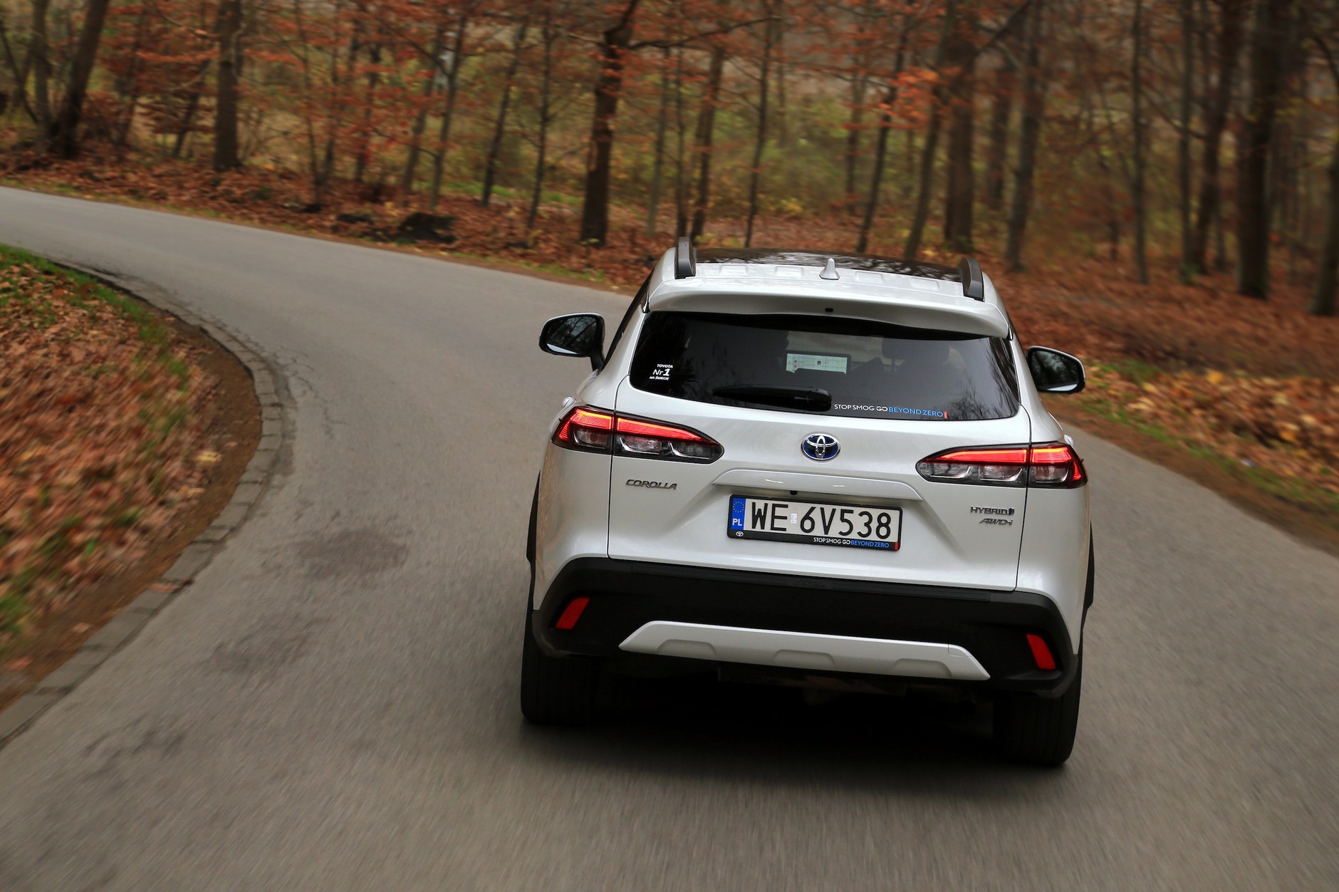 Toyota Corolla Cross 2.0 Hybrid AWD-i (2022 r.)