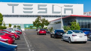 Tesla usunęła zdublowany element układu kierowniczego, nie mówiąc o tym swoim klientom