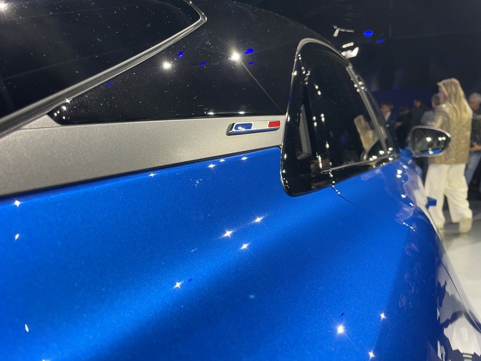 Alpine A390