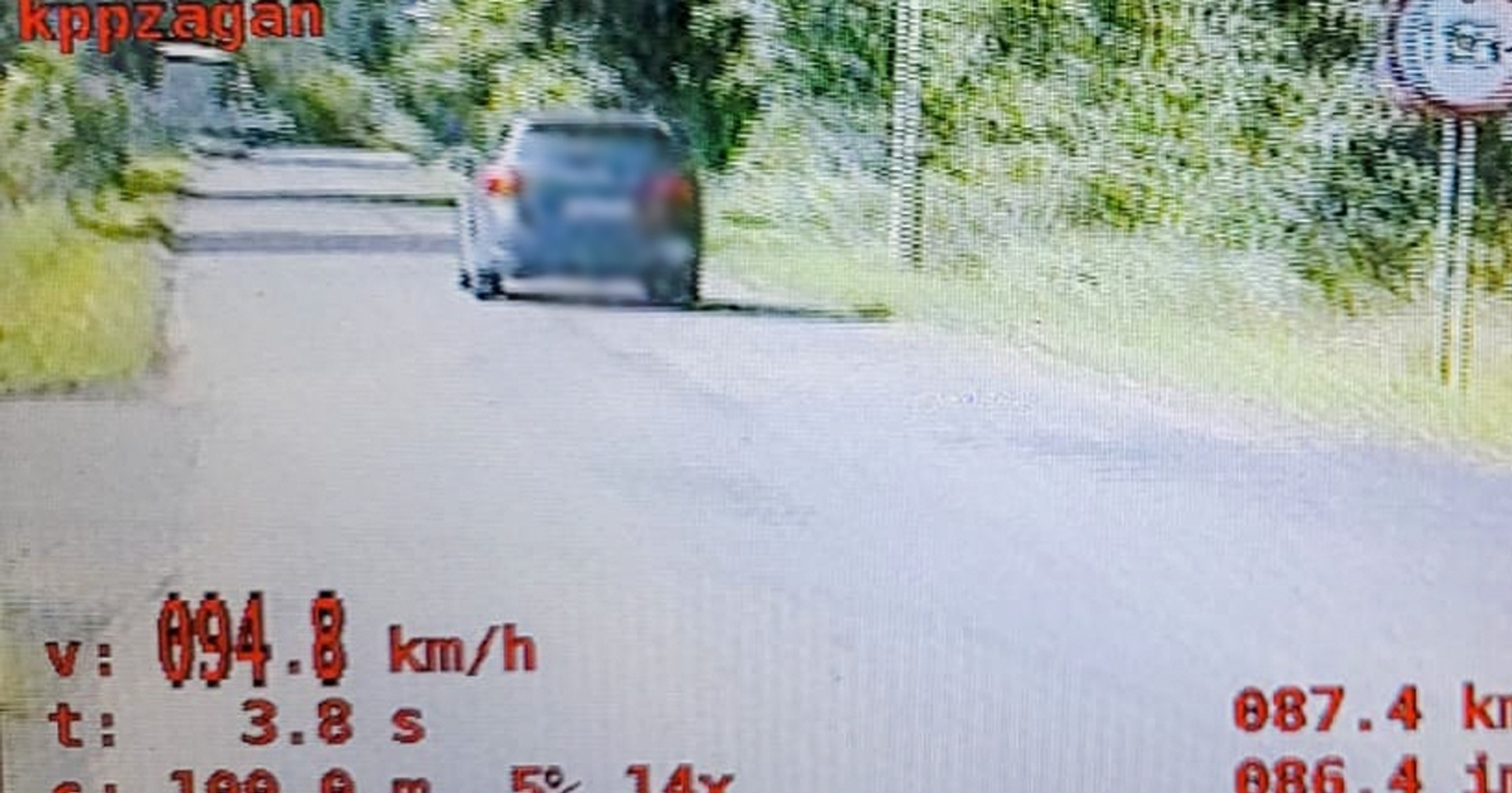 Kierowca Toyoty został surowo ukarany za swoją szybką jazdę