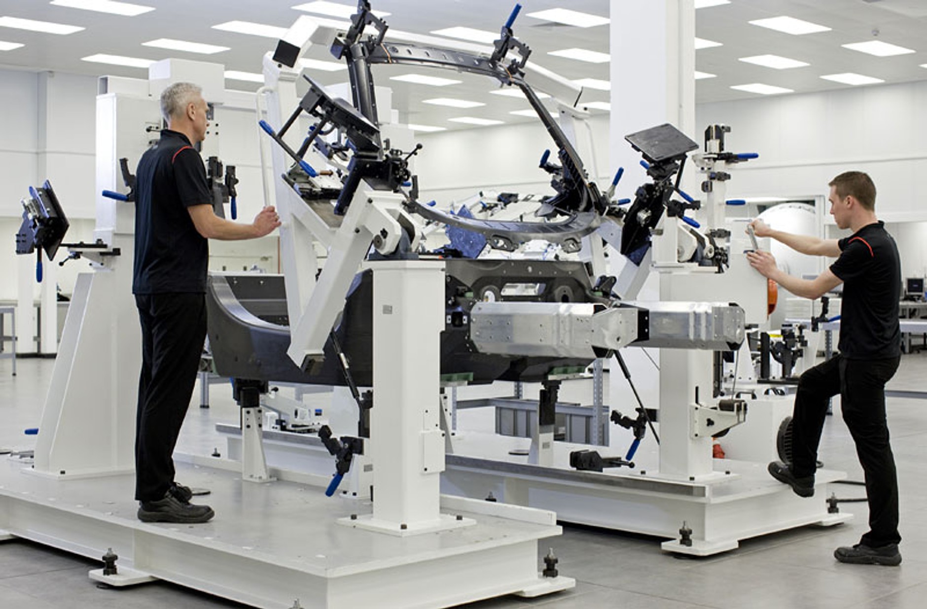 Tak powstawał pierwszy McLaren MP4-12C