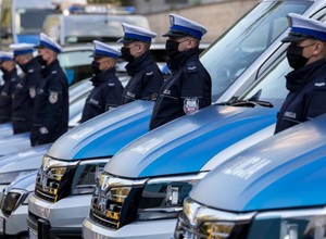 Policja kupuje nowe radiowozy za prawie 12 mln zł