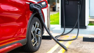 Gdzie jest najdroższy i najtańszy prąd w Europie? I my się dziwimy, że elektryki nie podbiły Polski