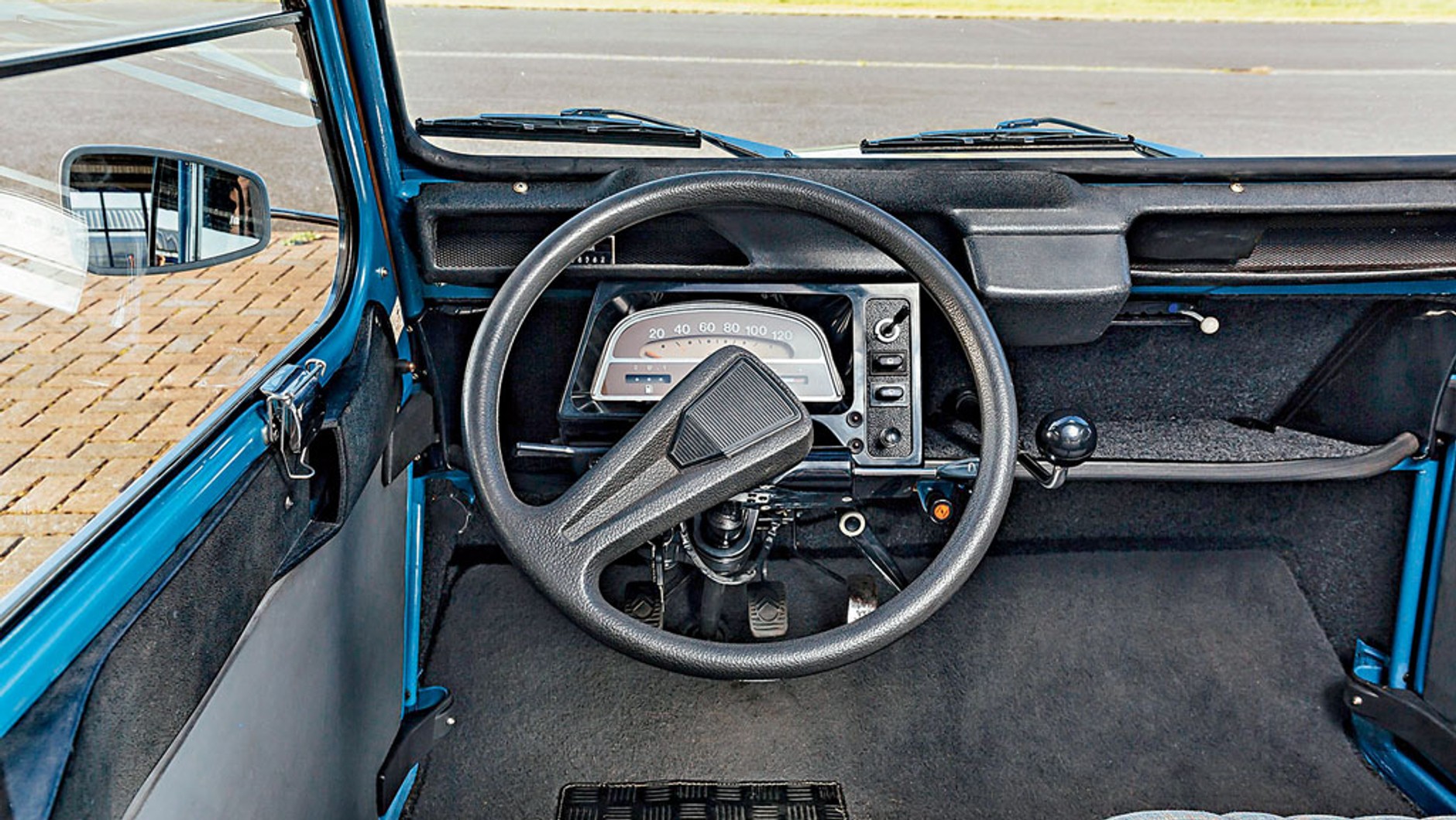 Citroen 2CV - czyli, więcej słońca
