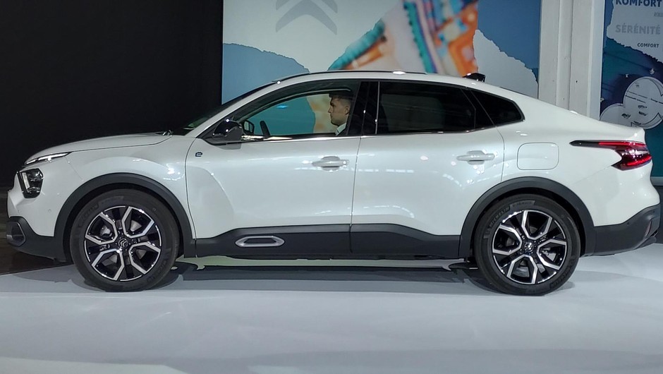 Citroen C4 X