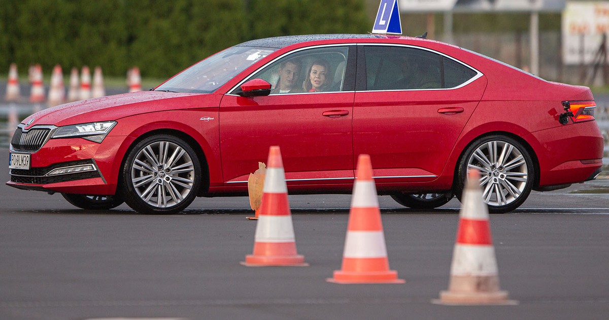 Edyta Górniak ze Skodą nauczy się prowadzić auto