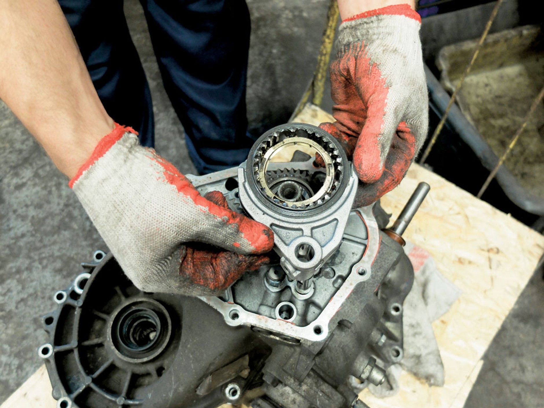 Co się psuje w skrzyniach biegów?