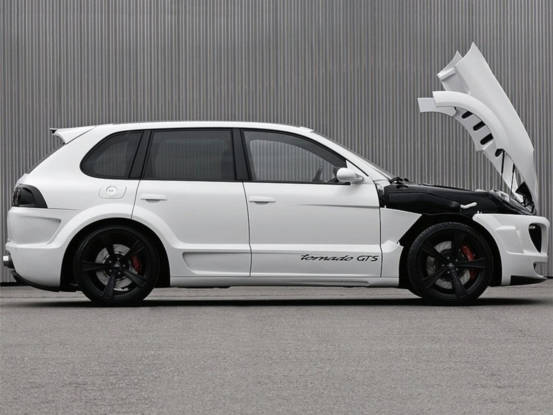 Porsche Cayenne za 1,7 miliona złotych