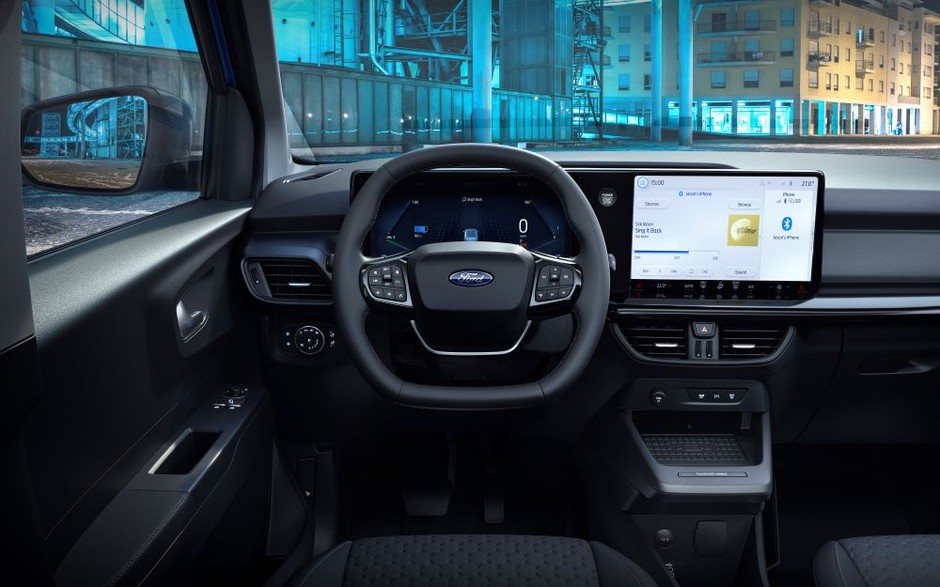 Ford E-Transit Courier