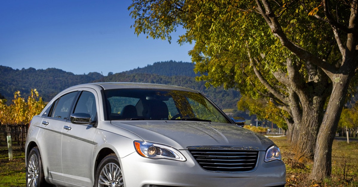 Chrysler 200: Nowe wcielenie Sebringa