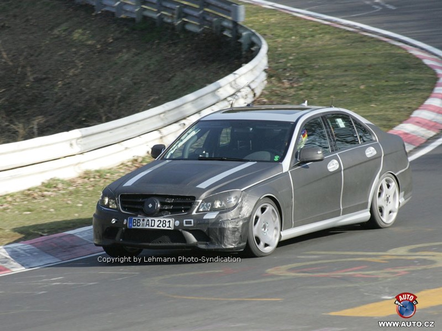 Zdjęcia szpiegowskie: Mercedes-Benz C 63 AMG i nowe kombi klasy C