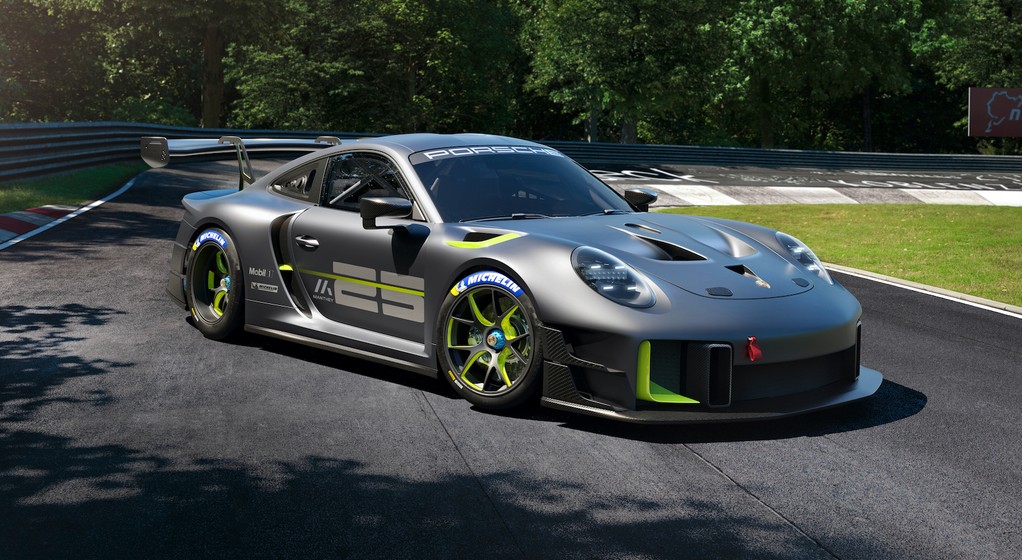 Porsche 911 GT2 RS Clubsport 25