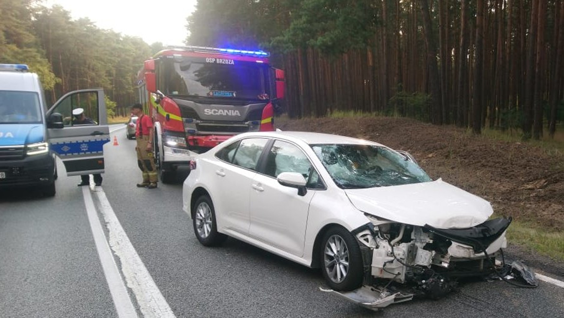 Zdjęcie z miejsca wypadku pod Bydgoszczą