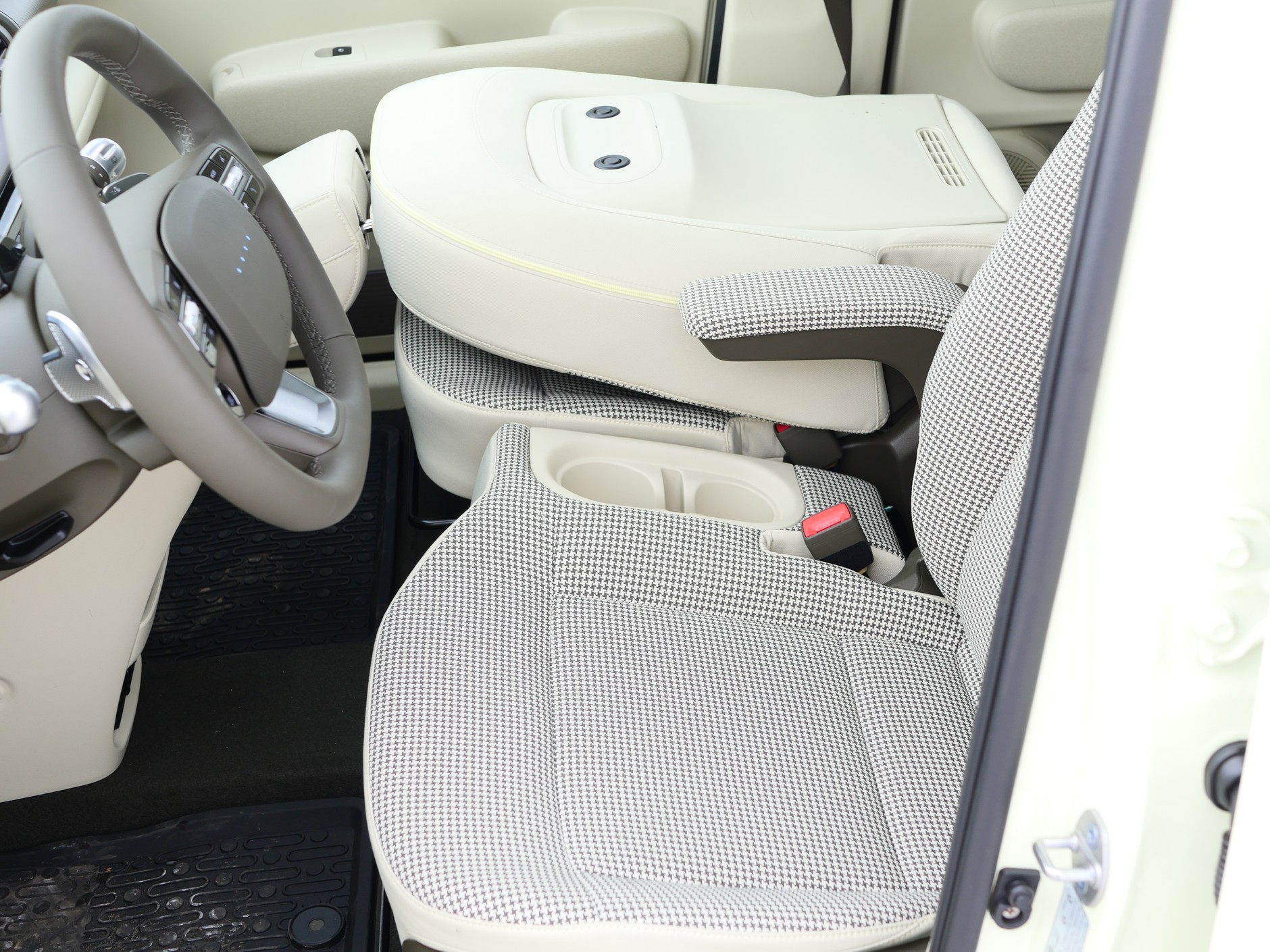 Hyundai Inster: najmniejszy elektryczny Hyundai już w Polsce