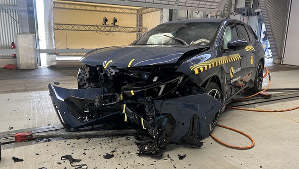 BMW iX3 w teście zderzeniowym Euro NCAP