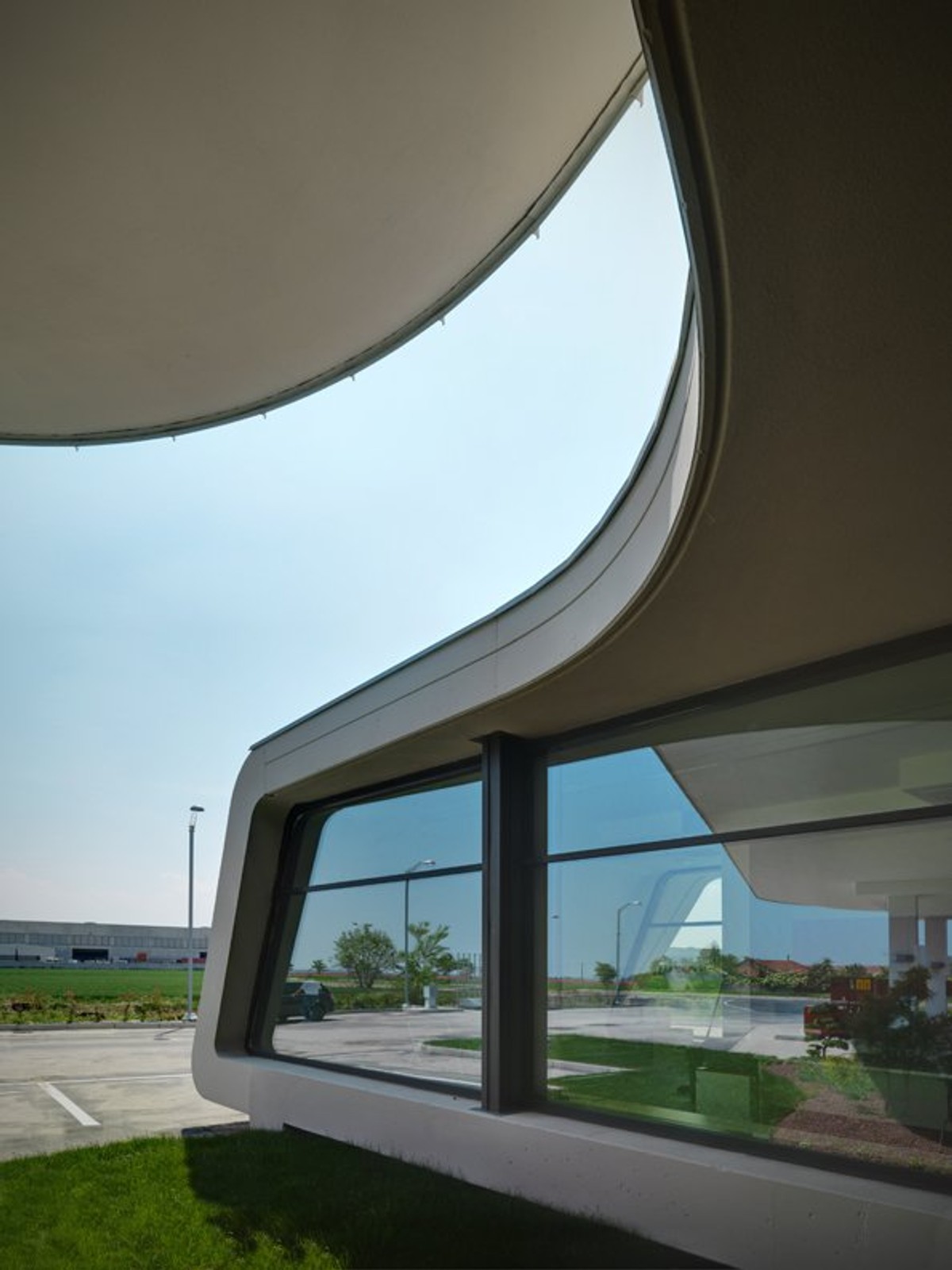 Stacja inna niż wszystkie