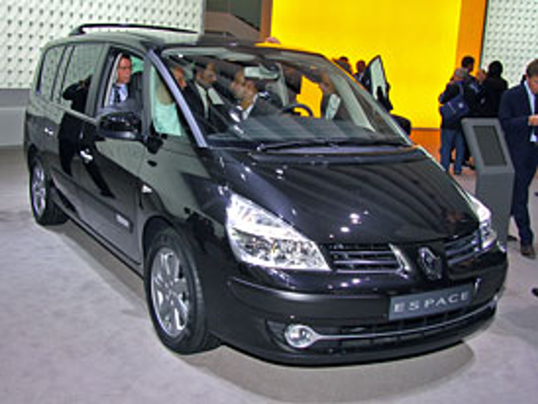 Renault Espace: co się zmieniło po ośmiu latach?