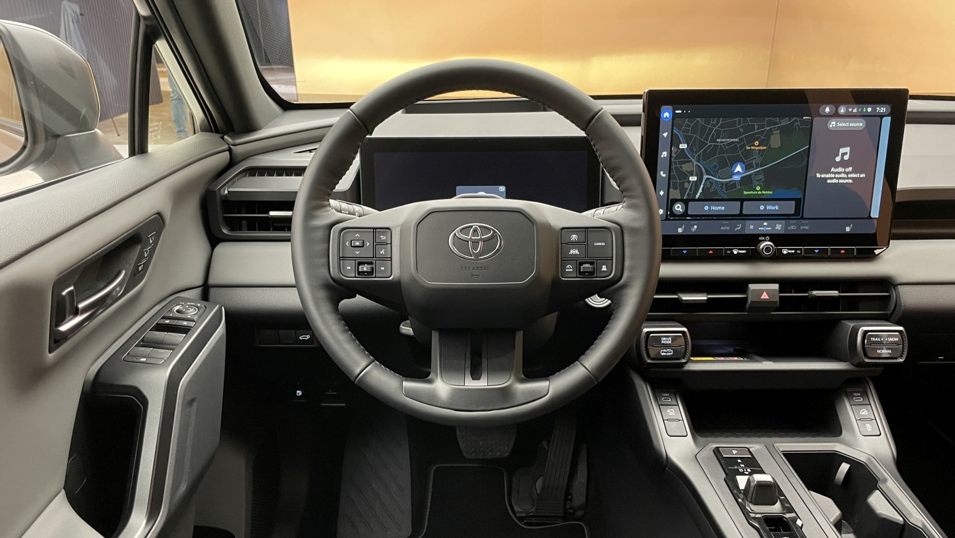 Nowa Toyota RAV4 (2025)