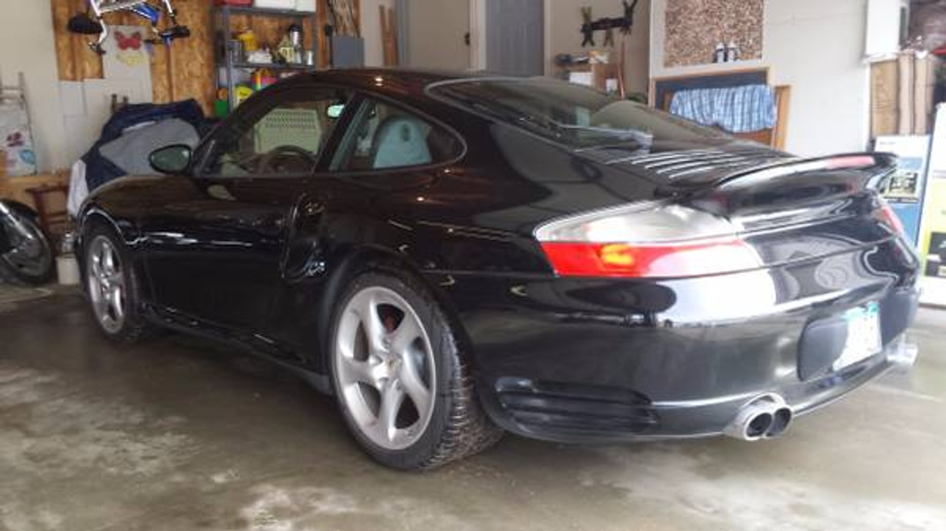 Ciekawostka z ogłoszenia: Porsche 911 Turbo z przebiegiem 949 000 km