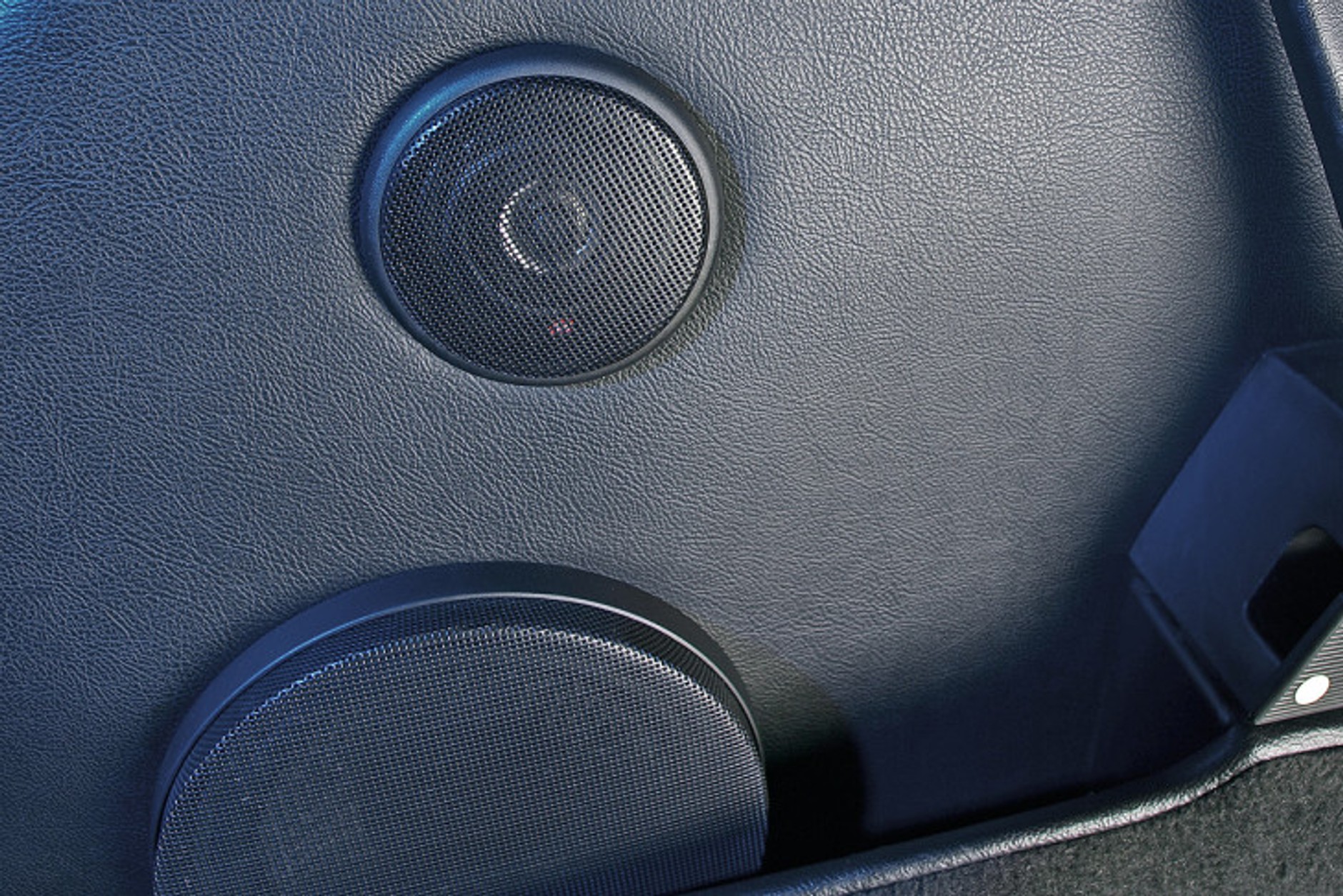 Audio do klasycznego samochodu