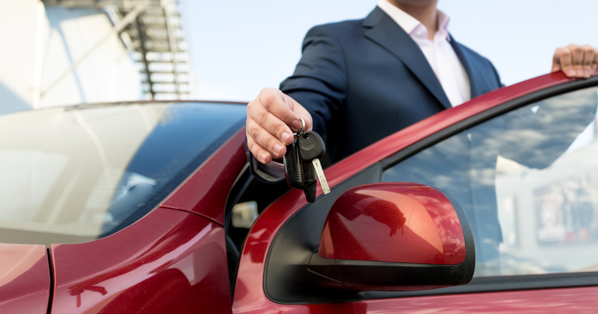 Atrakcyjne auto w kuszącej cenie? To może być próba oszustwa, okazje zdarzają się sporadycznie