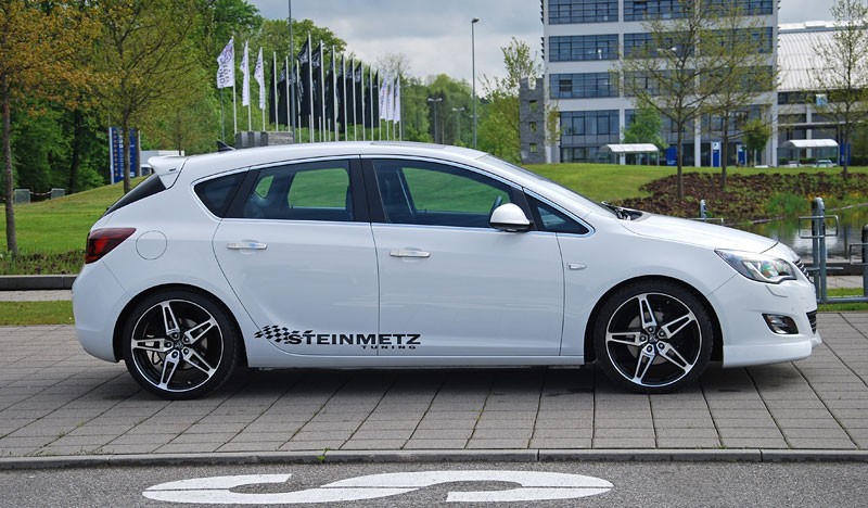 Tuning World Bodensee 2010: Opel Astra z firmy Steinmetz
