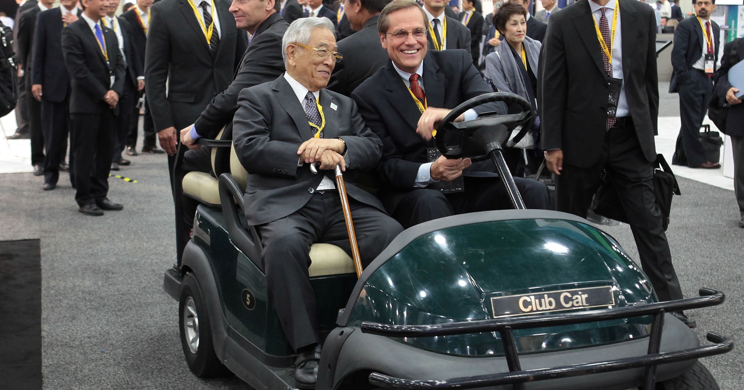 Shoichiro Toyoda (po lewej; zdjęcie z 2014 r.)